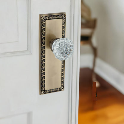 Egg and Dart Plate with Crystal Knob - Single Dummy